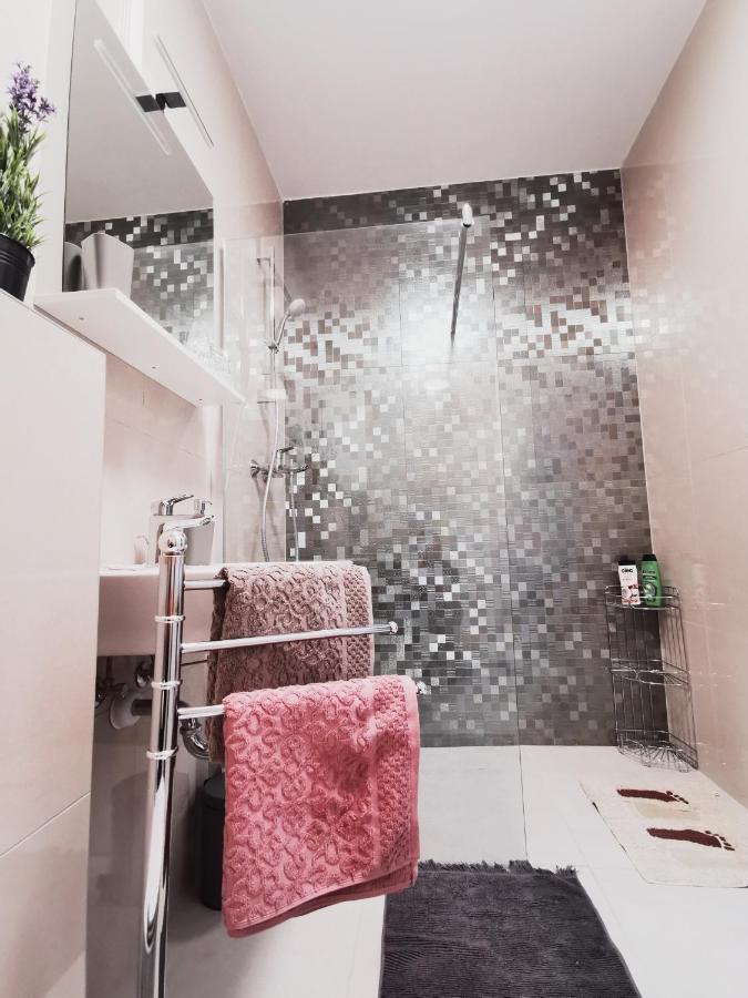 Apartman Angel Osijek Buitenkant foto