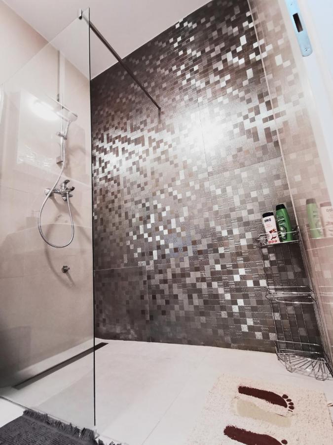 Apartman Angel Osijek Buitenkant foto