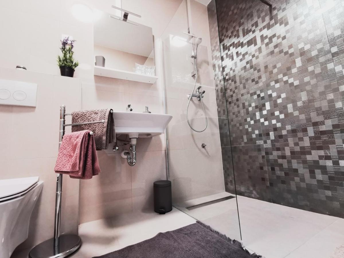 Apartman Angel Osijek Buitenkant foto