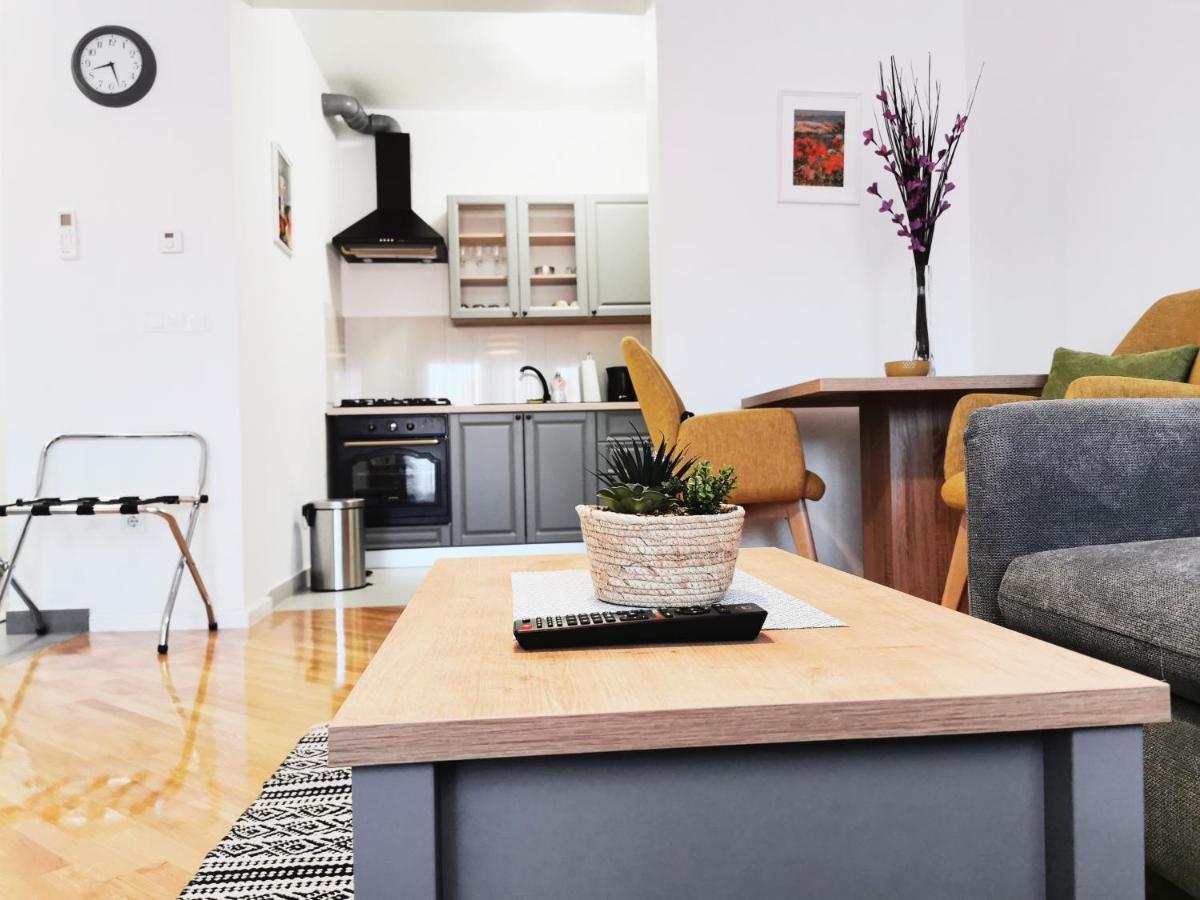 Apartman Angel Osijek Buitenkant foto