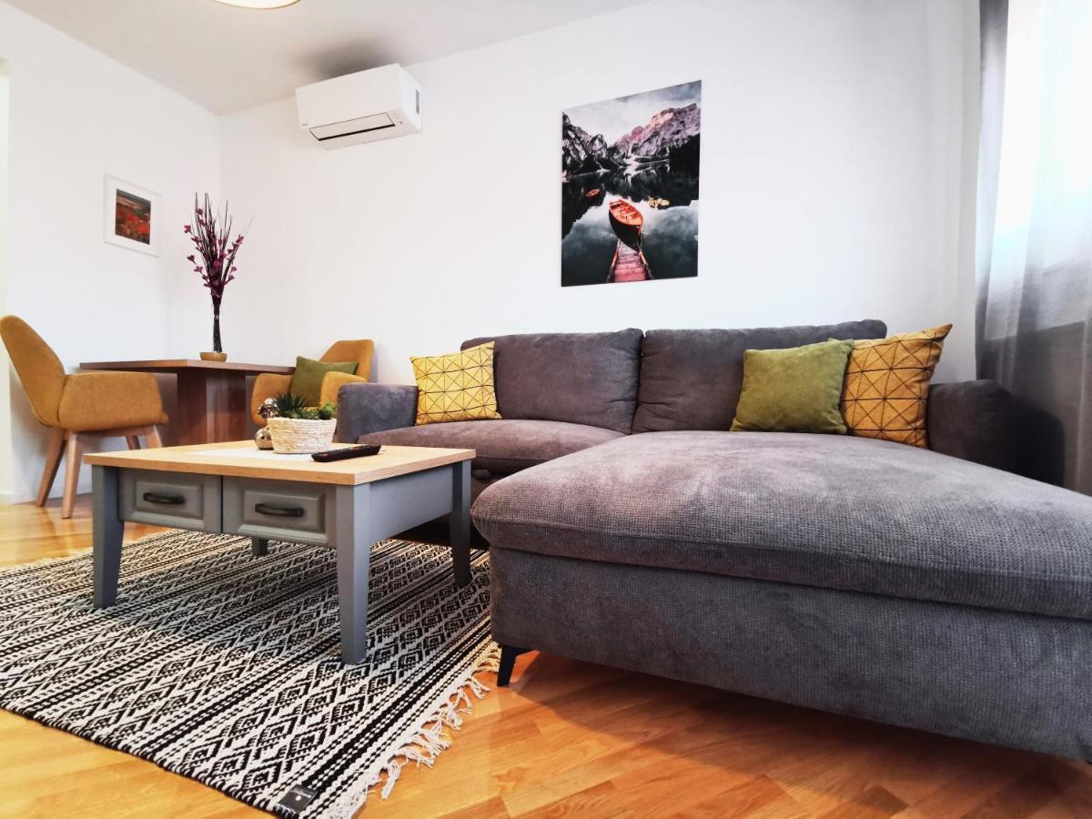 Apartman Angel Osijek Buitenkant foto